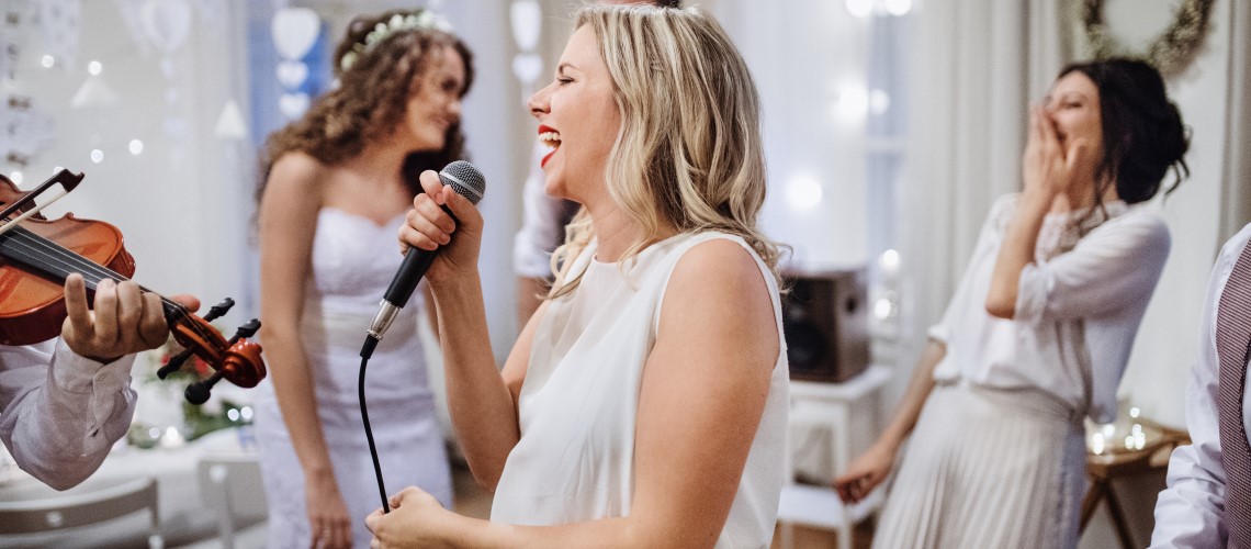 Músicas para festa de casamento: dicas e playlist completa  Músicas para  cerimônia de casamento, Musicas para casamento, Música de casamento